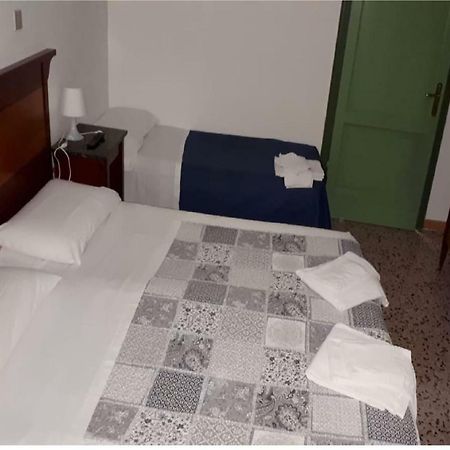 Hotel Stella Follonica Extérieur photo