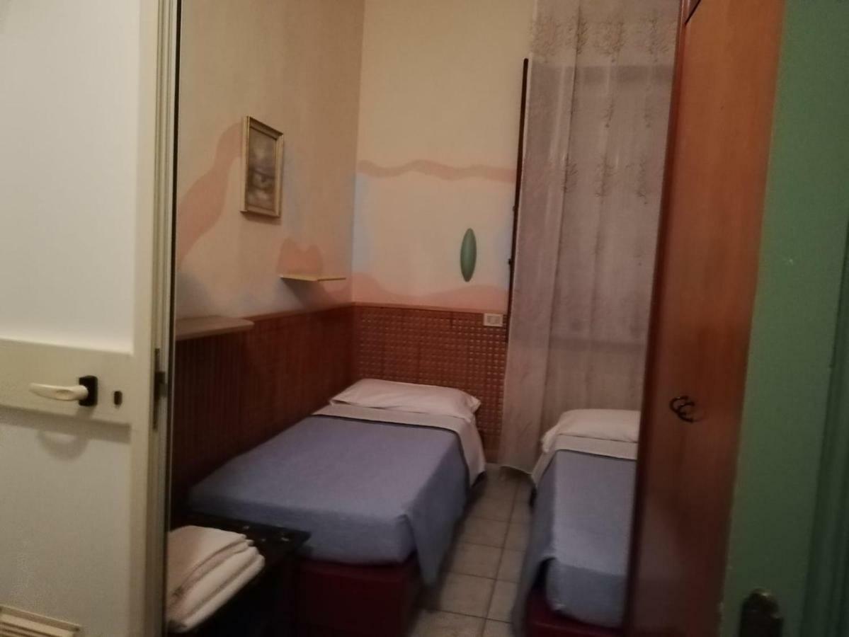 Hotel Stella Follonica Extérieur photo